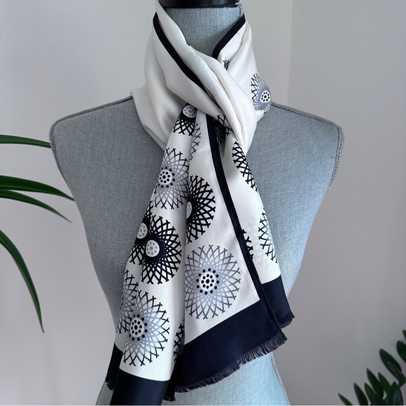 SARSARSilk Scarf 21" W x 62"L - cream & black - Picture 7 of 7